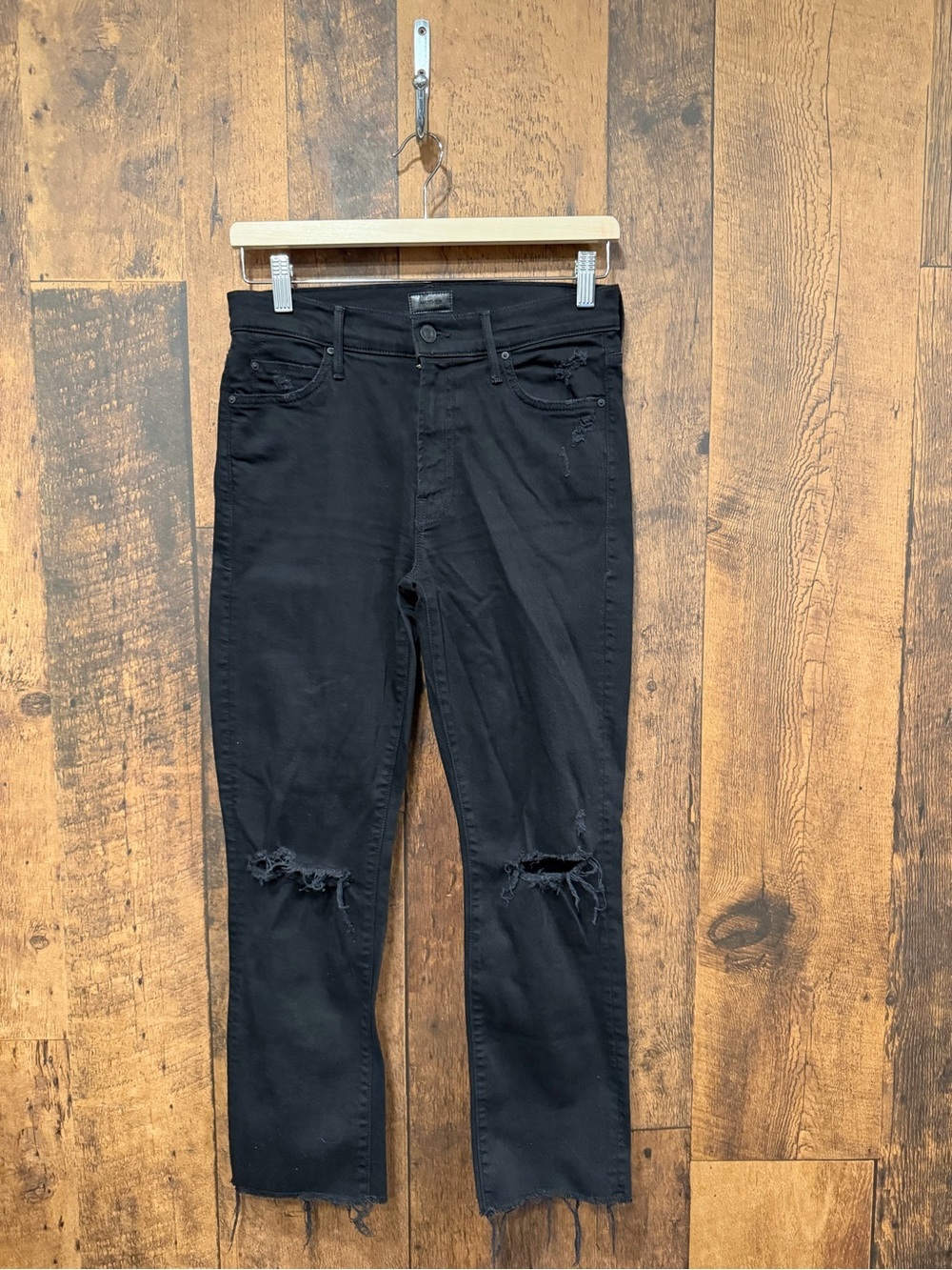 mother the rascal ankle fray black size 27 EUC